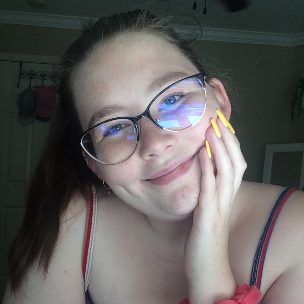 Meet your Posher, Melissa